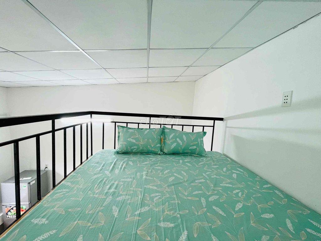 Phòng Gác Lửng Thoáng Mát Ngay Nơ Trang Long