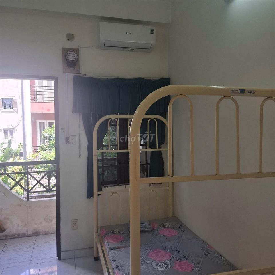 CHO NỮ NVVP/SV THUÊ PHÒNG ĐẸP NHÀ BIỆT THỰ BỜ SÔNG