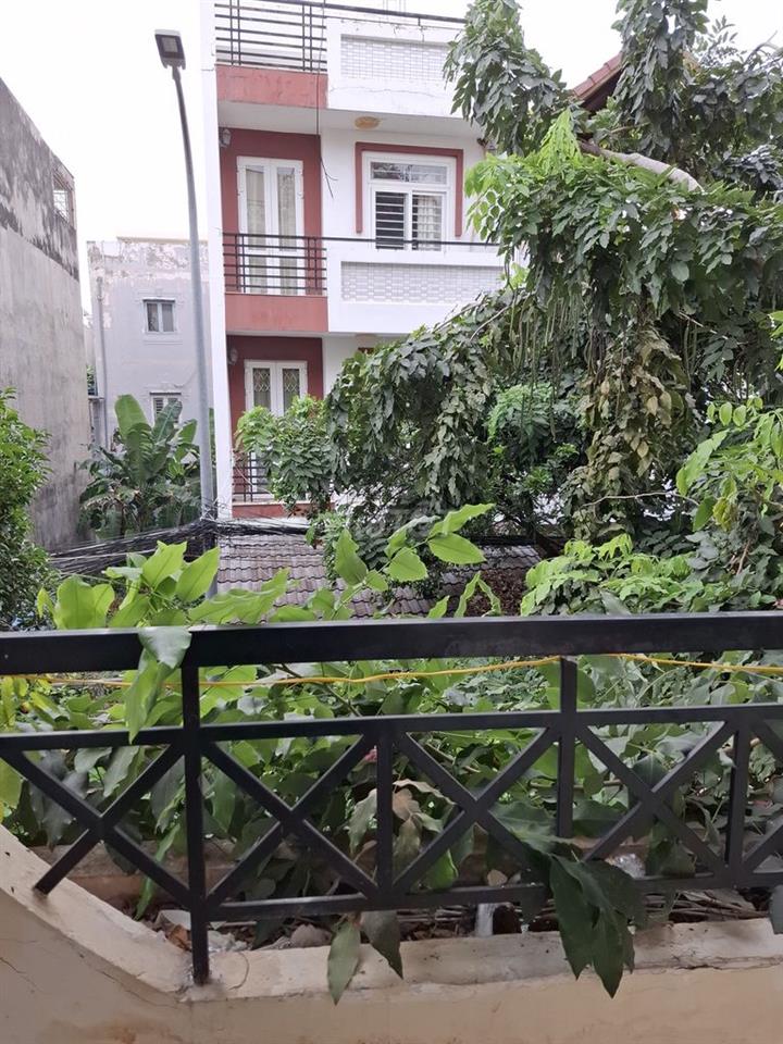 CHO NỮ NVVP/SV THUÊ PHÒNG ĐẸP NHÀ BIỆT THỰ BỜ SÔNG