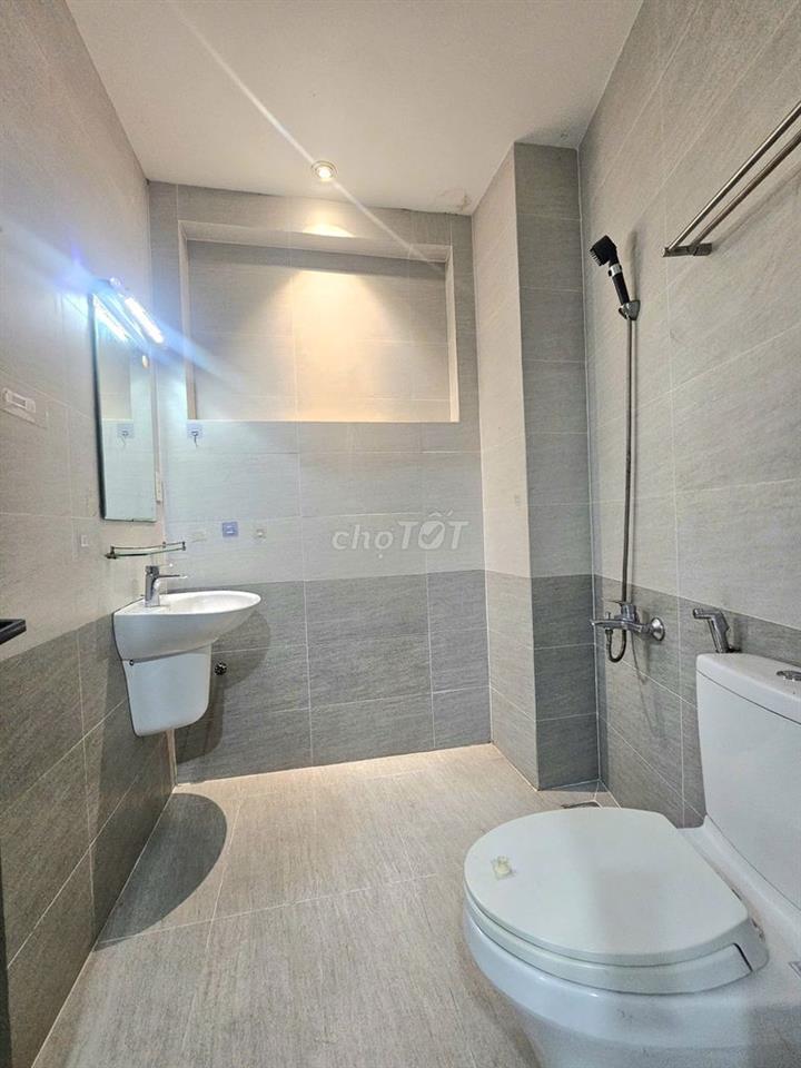 CHDV cao cấp gần hutech