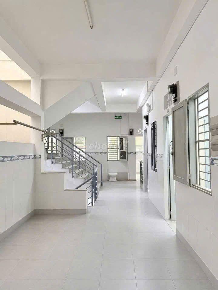 Gần KCN Lê Minh Xuân, AEON Mall Bình Tân, Bệnh viện Quốc Ánh