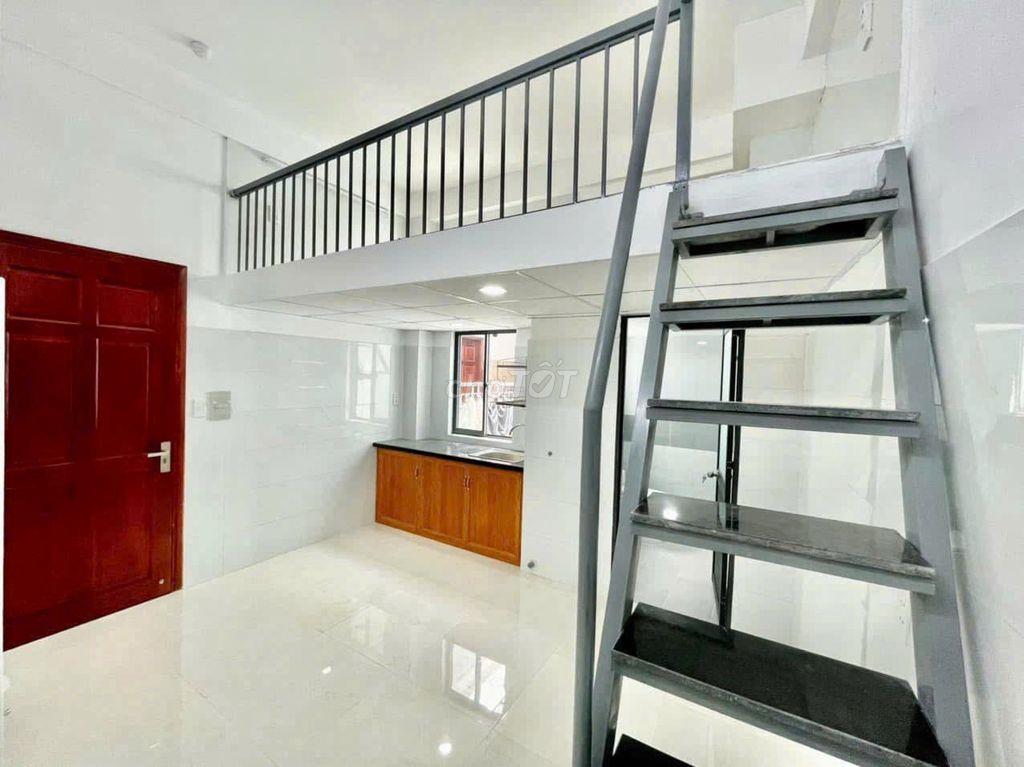 Gần ĐH Công Thương TP.HCM, chợ Phạm Văn Bạch, Emart Phan Huy Ích.