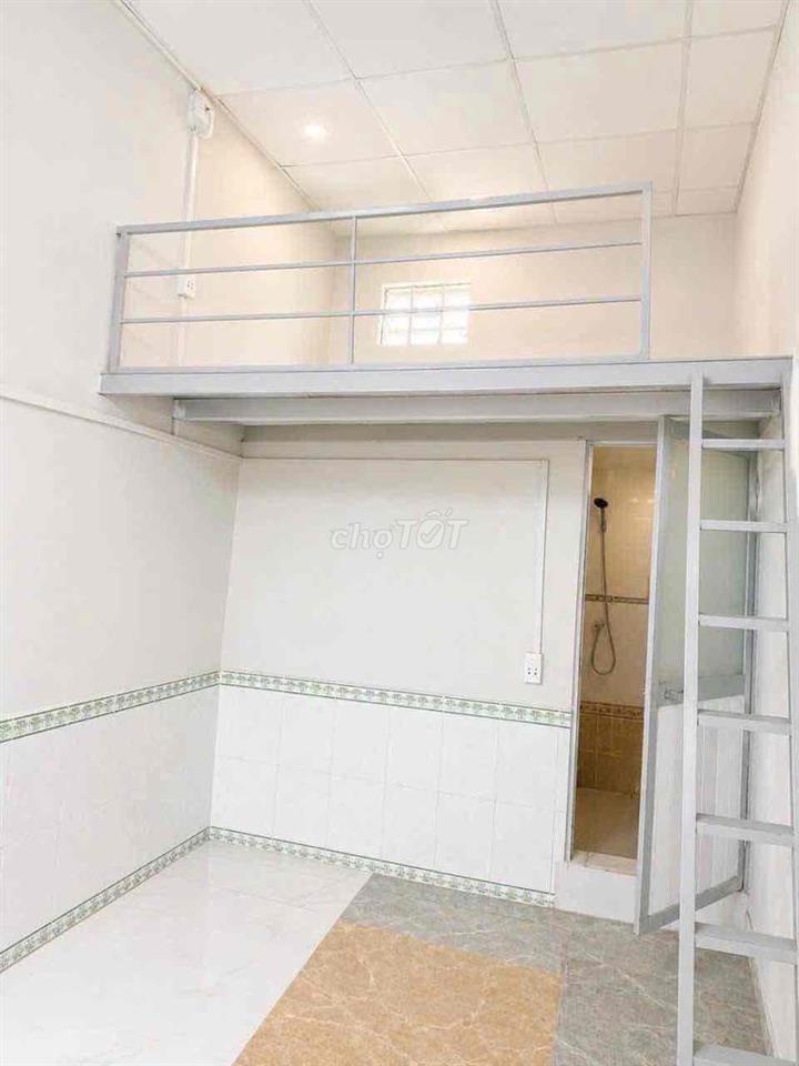 Cộng Hòa – Cầu vượt Hoàng Hoa Thám Gần Học viện Hàng Không, ETown