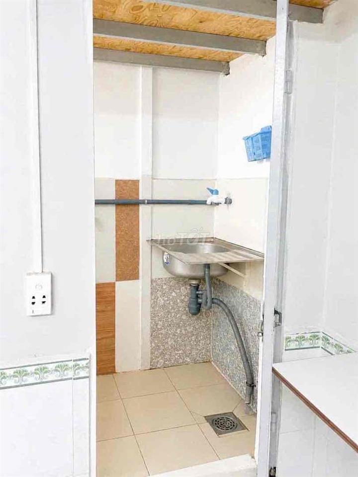 Cộng Hòa – Cầu vượt Hoàng Hoa Thám Gần Học viện Hàng Không, ETown