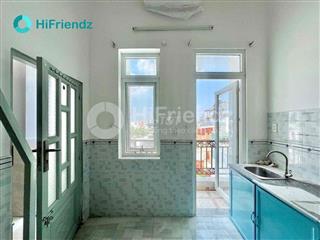 duplex có ban công riêng siêu thoáng gần đh UTH HTECH FTU và Hàng Xanh