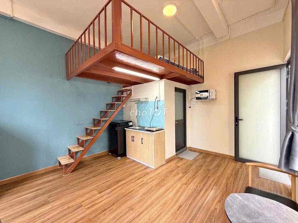 DUPLEX BAN CÔNG NẰM NGAY NGÃ TƯ HÀNG XANH GẦN UEF,UTH HUTECH,FTU 🌷🌷