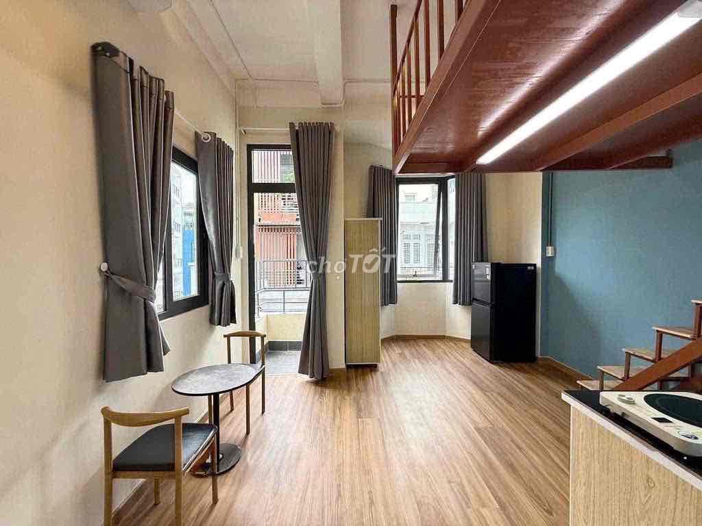 DUPLEX BAN CÔNG NẰM NGAY NGÃ TƯ HÀNG XANH GẦN UEF,UTH HUTECH,FTU 🌷🌷
