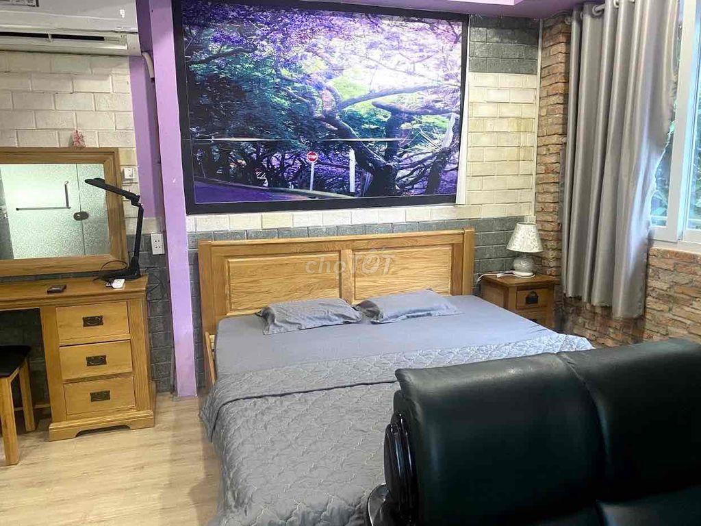 phòng studio lầu 1 - 30m2 mặt tiền đường Bình Quới