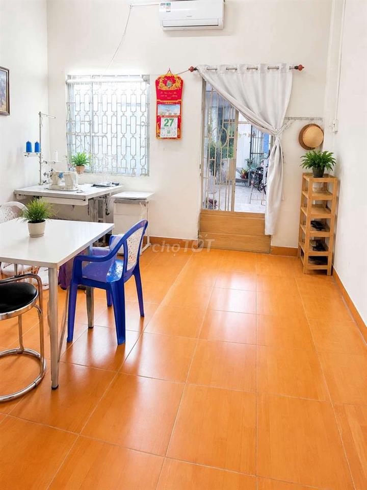BÁN  NHÀ 2 TẦNG BT GIÁ RẺ ( THƯƠNG LƯỢNG)