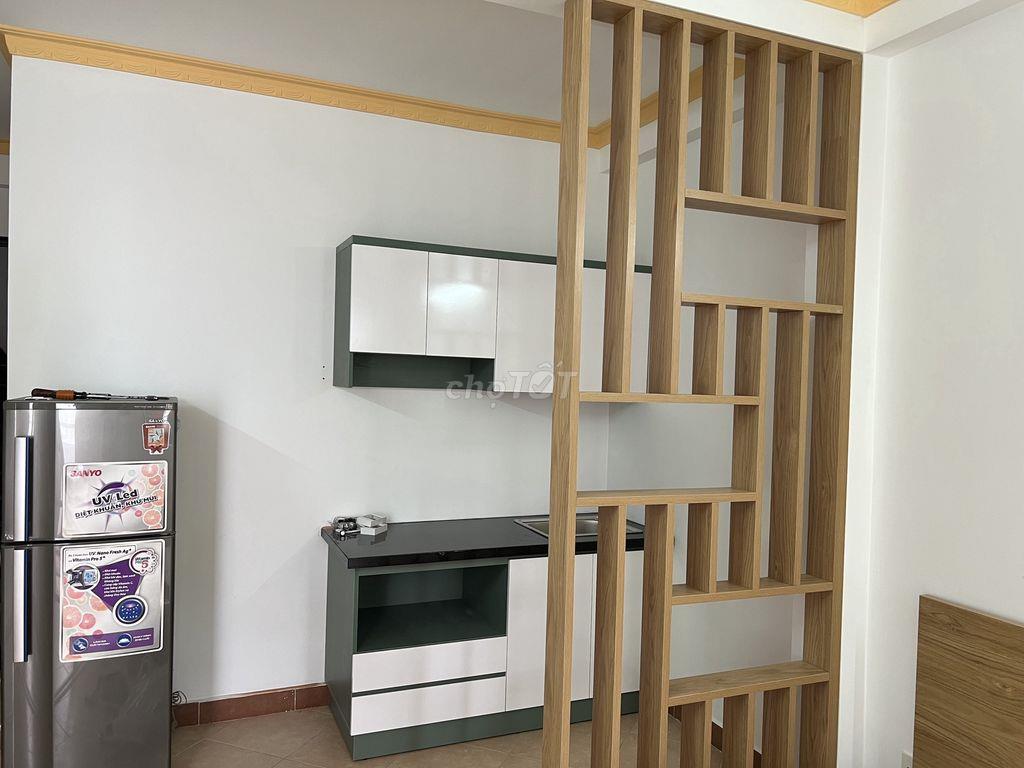 1PN TÁCH BẾP 30M2, GẦN GA T3 THOÁNG MÁT, FULL NỘI THẤT GIÁ CHỈ 5.5TR