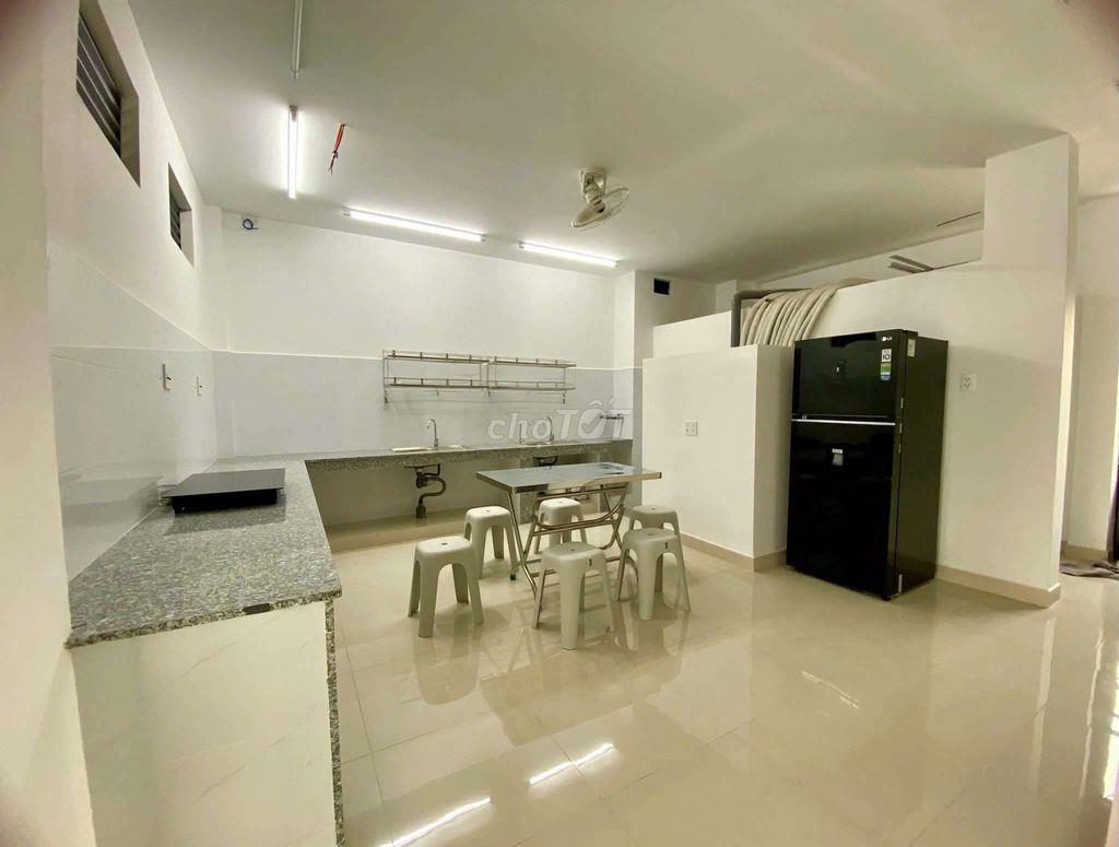 Kí túc xá giá chỉ 1tr8 bao hết chi phí