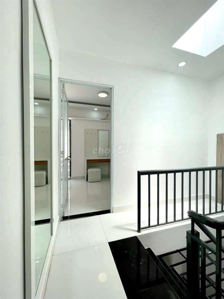 Cho thuê nhà nguyên  3PN 2WC sẵn nội thất