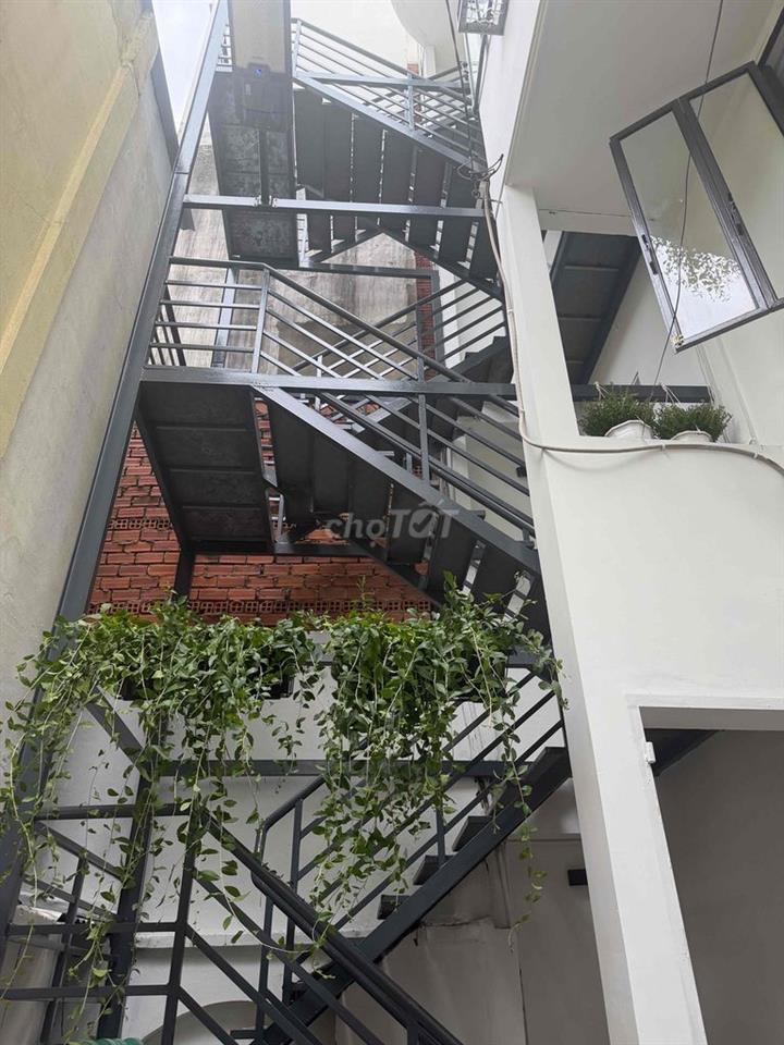 Còn sẵn vào ở ngay