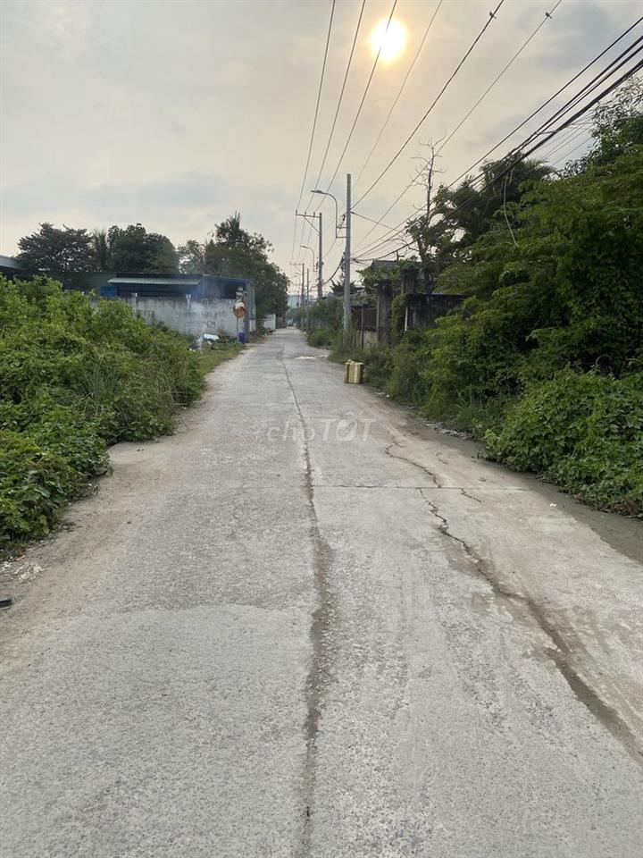 Cho thuê nhà nguyên căn Võ Văn Hát xe hơi ngủ trong nhà