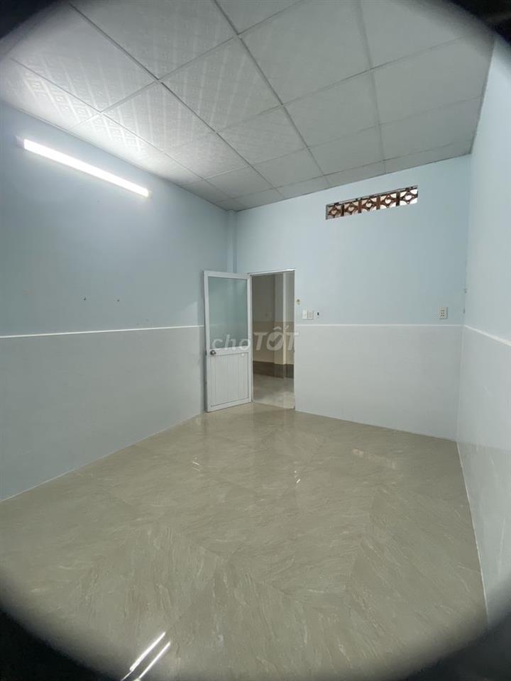 Cho thuê nhà nguyên căn Võ Văn Hát xe hơi ngủ trong nhà