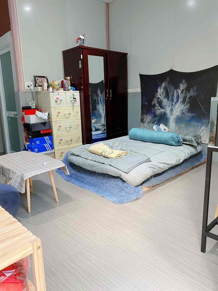 PHÒNG TRỌ SÂN VƯỜN 22m2 - VÔ Ở NGAY