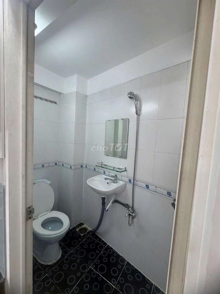 CHO THUÊ STUDIO FULL NỘI THẤT CỬA SỔ THOÁNG NGAY CHỢ BÀ CHIỂU 