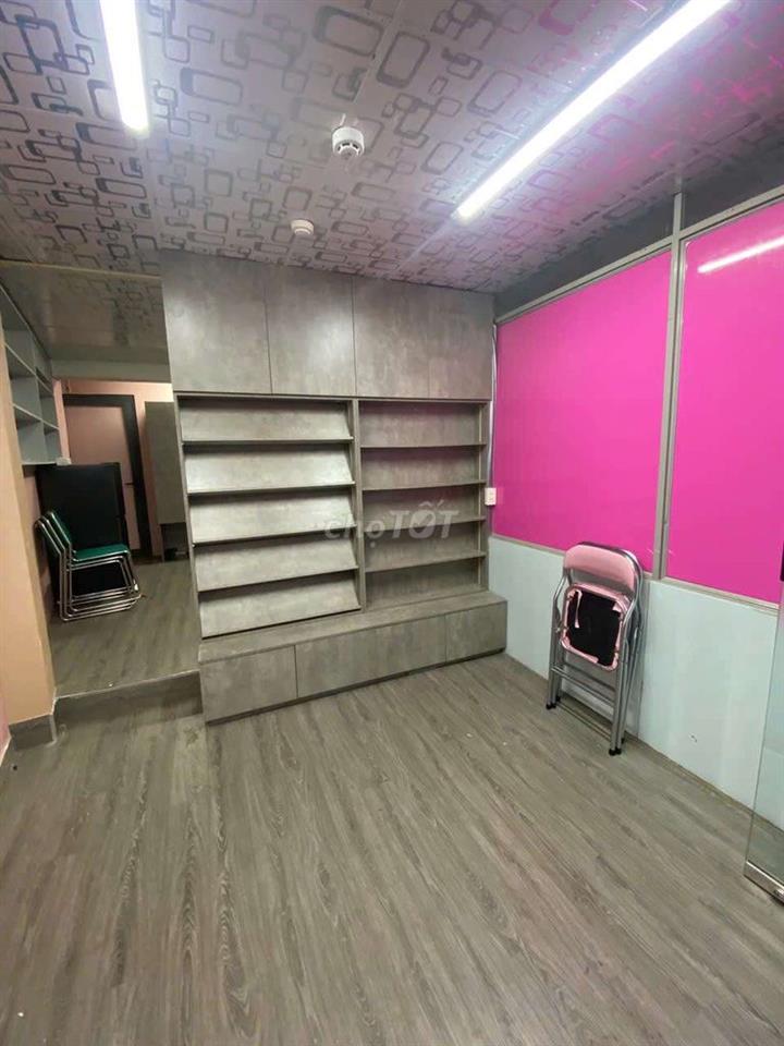 PHÒNG CHÍNH CHỦ GẦN ĐINH TIÊN HOÀNG Q1