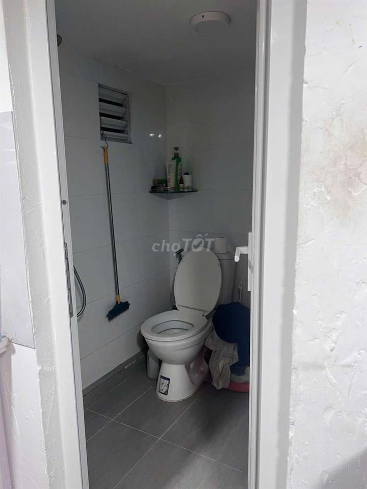 CHÍNH CHỦ PASS PHÒNG VỀ QUÊ, HĐ CÒN 6 THÁNG

