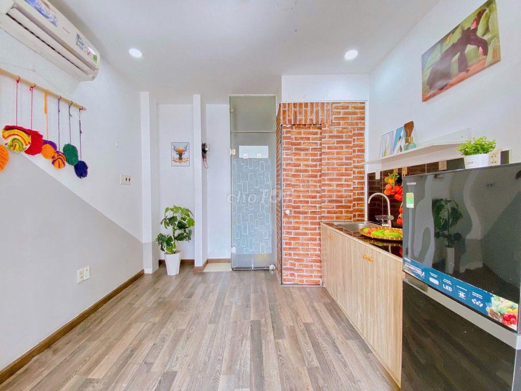 🌟 PHÒNG CÓ GÁC SIÊU THOÁNG GẦN HỌC VIỆN HÀNG KHÔNG VÀ UFM