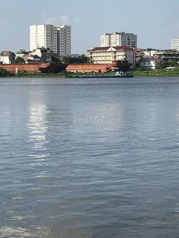 KTX cho SV, Người đi làm ở Bình Thạnh