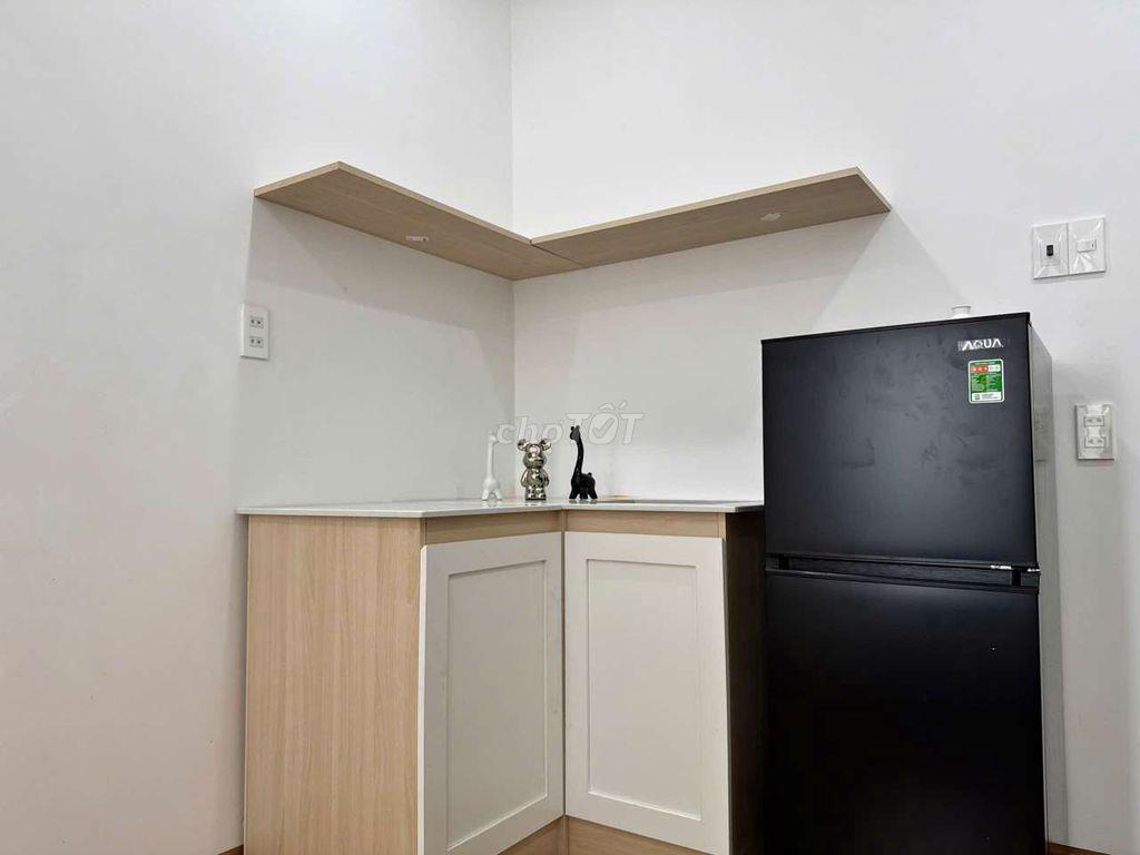 CÁCH VLU - IUH 5p đi xe - Studio ban công - full nội thất mới xây 
