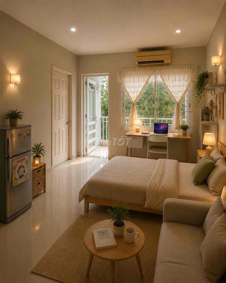 Căn Studio ban công rộng nhìn ra vườn của căn biệt thự