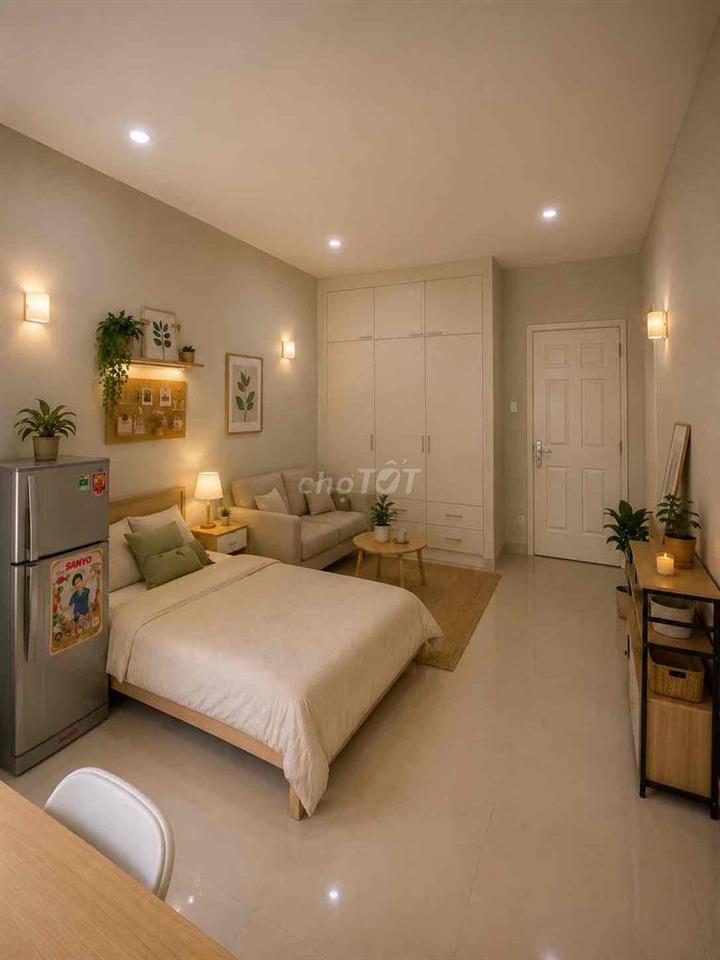 Căn Studio ban công rộng nhìn ra vườn của căn biệt thự