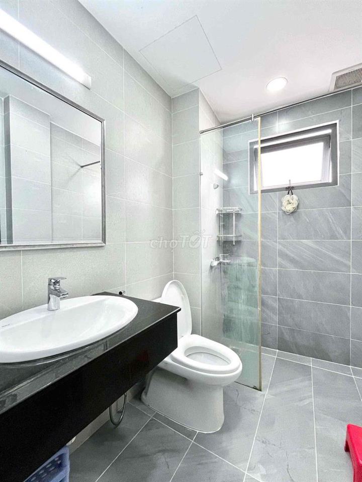 149 nơ trang long toà thang máy cửa ra vào vân tay 3lớp  khu an ninh