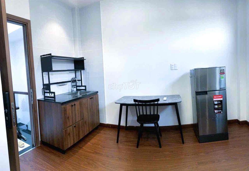 phòng đẹp thang máy nội thất cao cấp