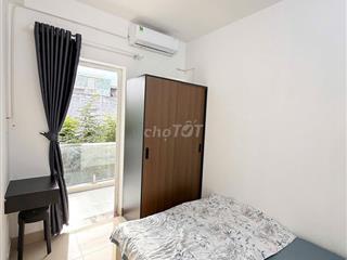 Căn hộ dịch vụ 2 PN full nội thất, ban công gần ĐH Văn Lang CS3