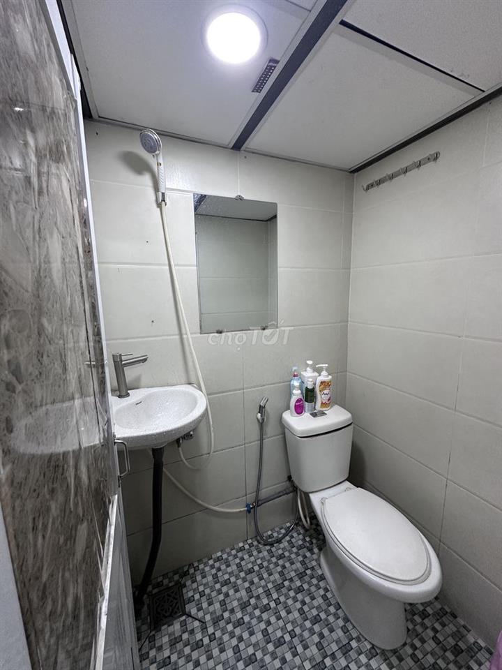 {Pass phòng} Bình Thạnh_ Gác cao & Có cửa sổ trời