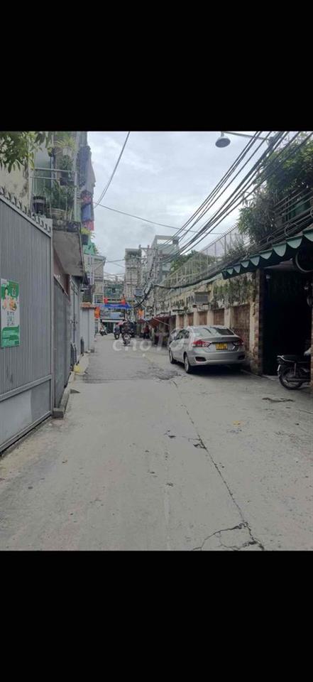 Pass phòng , chuyển cơ sở học