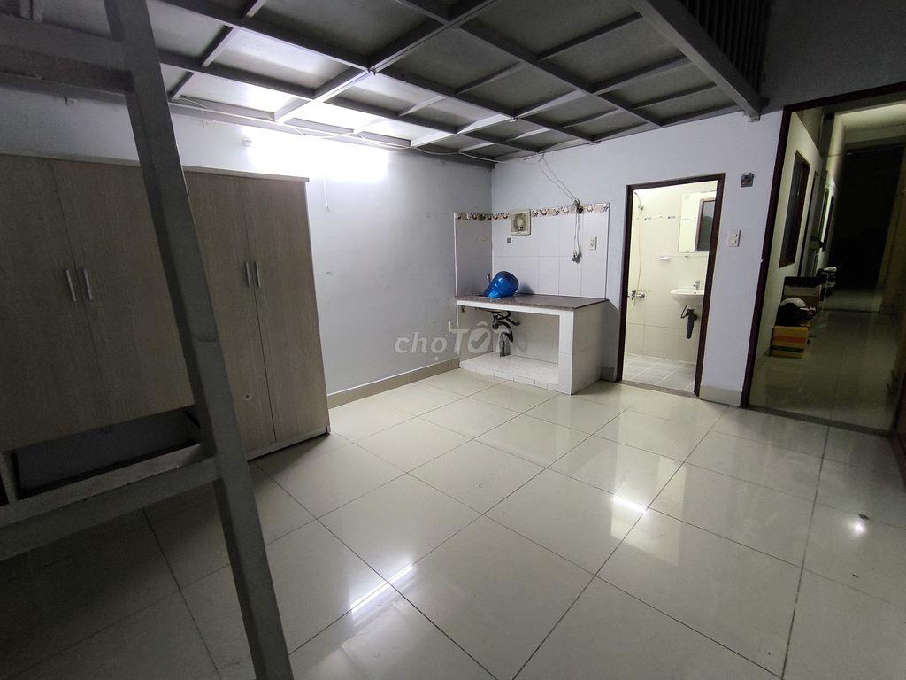 phòng trọ 20m2 có gác và ban công đường Xô Viết Nghệ Tĩnh