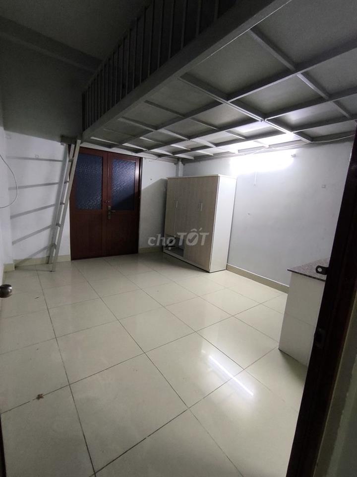 phòng trọ 20m2 có gác và ban công đường Xô Viết Nghệ Tĩnh
