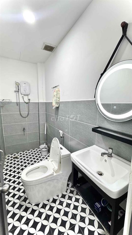 🏡 Mặt tiền khu D2 Nguyễn Gia Trí, p có cửa sổ ban công full nội thất😍