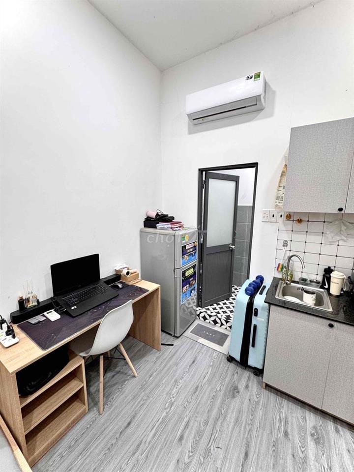 CHO THUÊ PHÒNG MẶT TIỀN D2 NGUYỄN GIA TRÍ, BÌNH THẠNH FULL NT BAN CÔNG