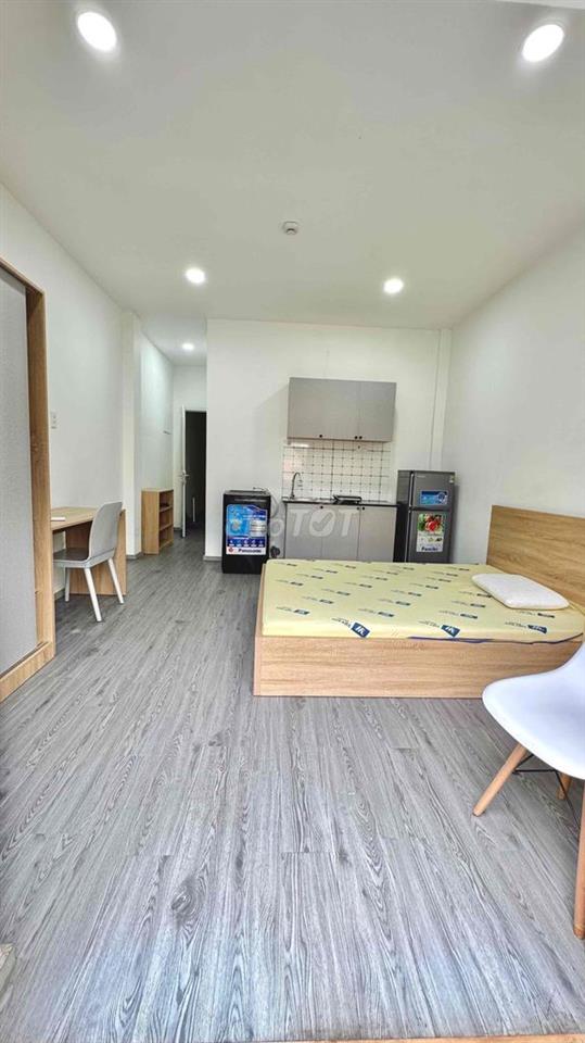 CHO THUÊ PHÒNG MẶT TIỀN D2 NGUYỄN GIA TRÍ, BÌNH THẠNH FULL NT BAN CÔNG