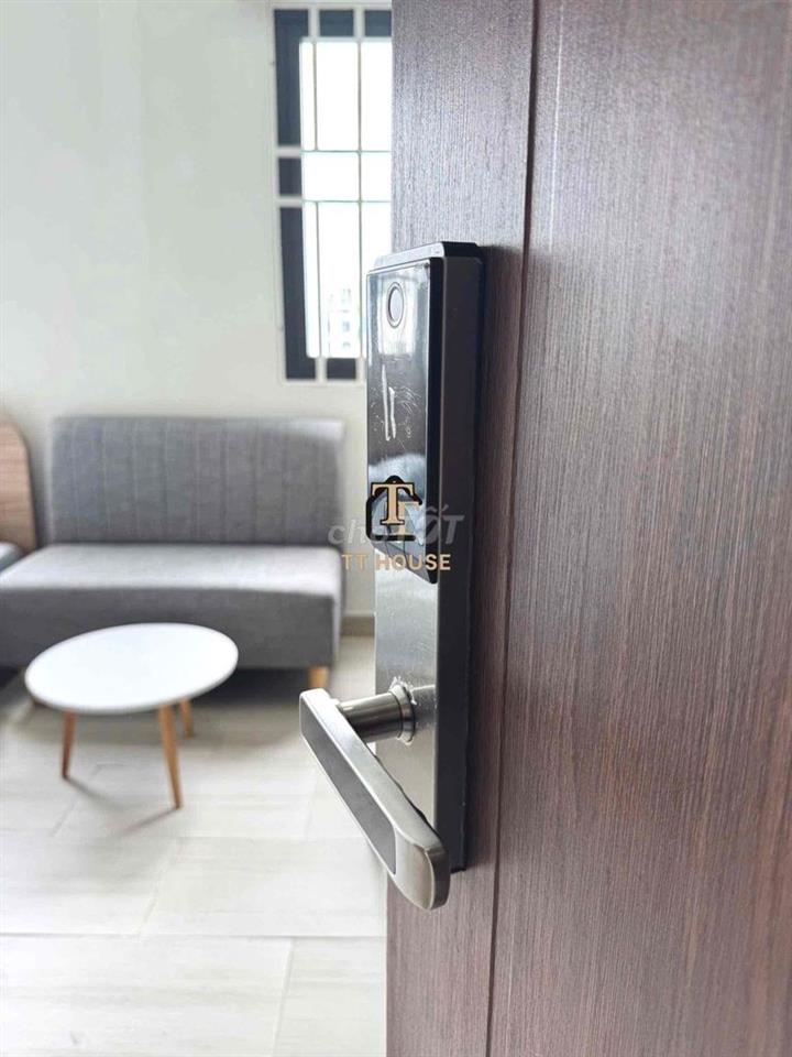 Cho thuê studio có cửa sổ trời full nội thất gần Phú Nhuận