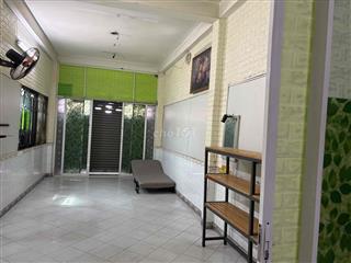 cho thuê phòng trống lầu 01, có ban công, toilet riêng biệt