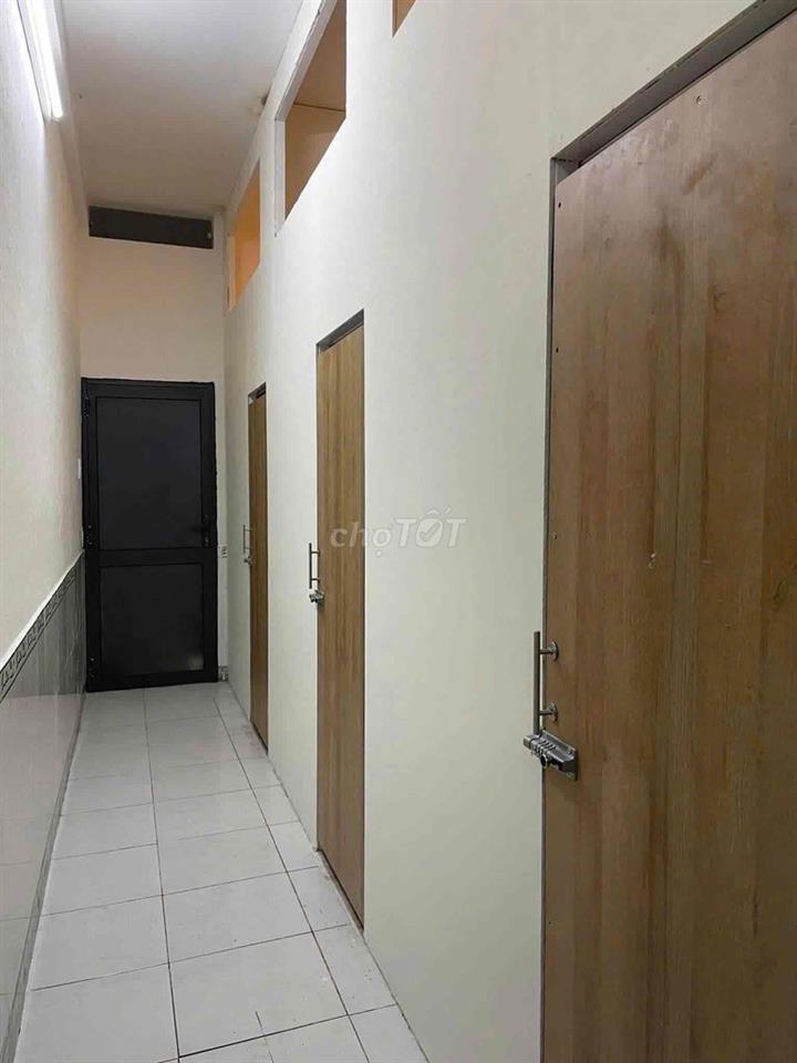 DORM 1 NGƯỜI TÂN BÌNH riêng tư, Bao all các phí, cửa khoá, đứng được