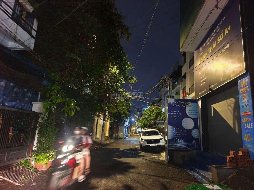 Phòng chọ cho thuê giá chỉ 4tr2 