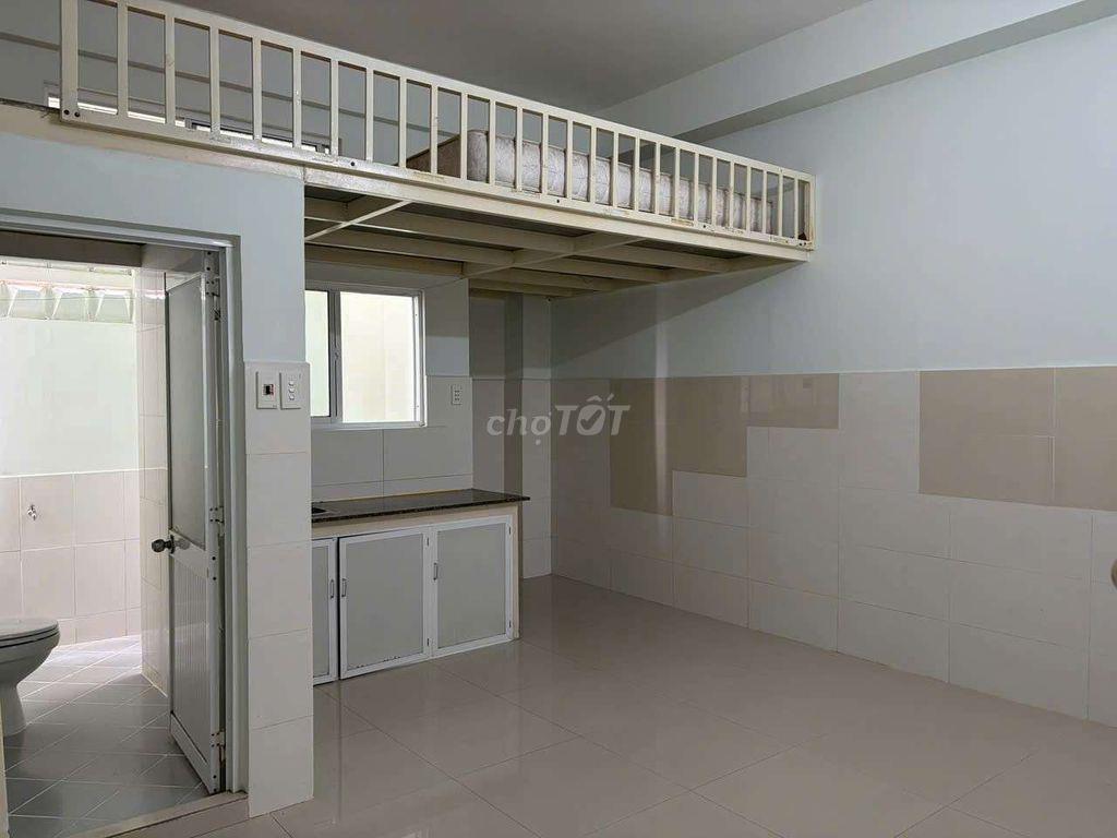Phòng chọ cho thuê giá chỉ 4tr2 