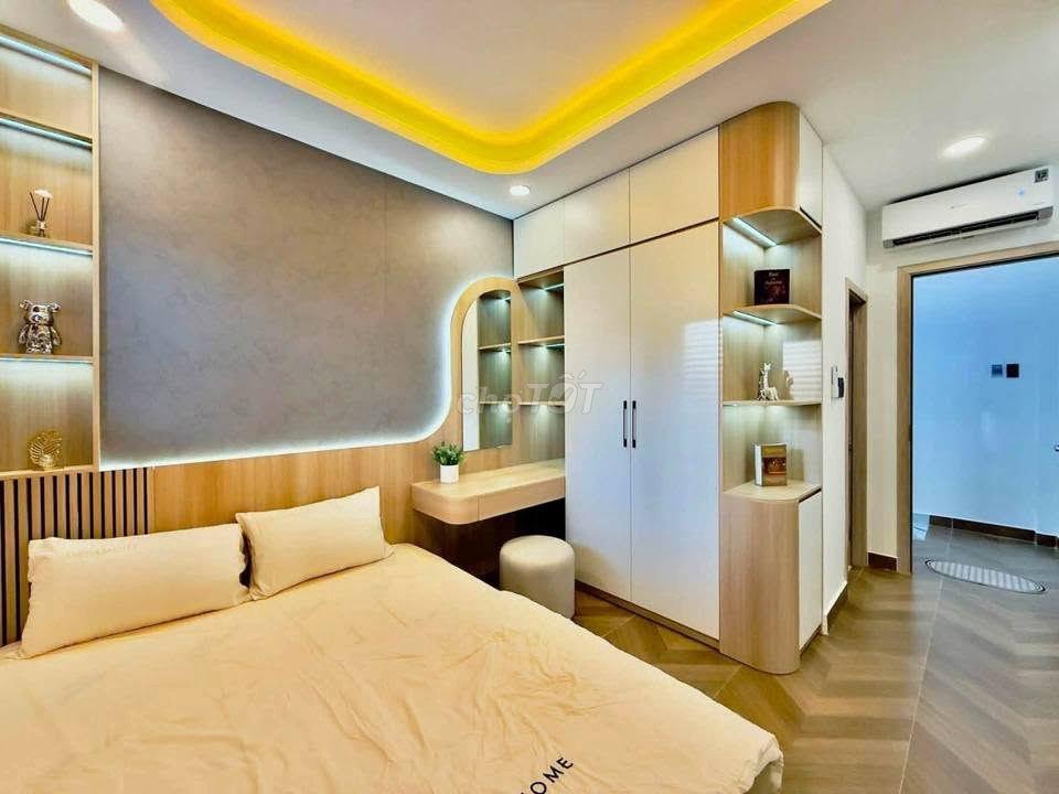 Bán nhà Lê Văn Duyệt, Ngang 3,5m X Dài 8,m, Giá 6 tỷ 68 còn Tl.