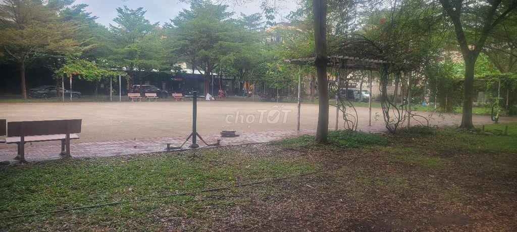 Cho thuê tầng 3 và 4 nhà view công viên Bình Lợi