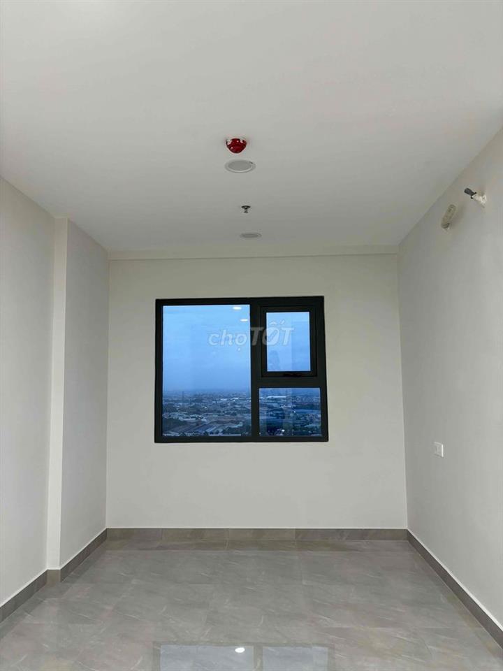 Legacy Central căn hộ 33m2 tầng 18 sổ sẵn giá 960 triệu cần bán gấp