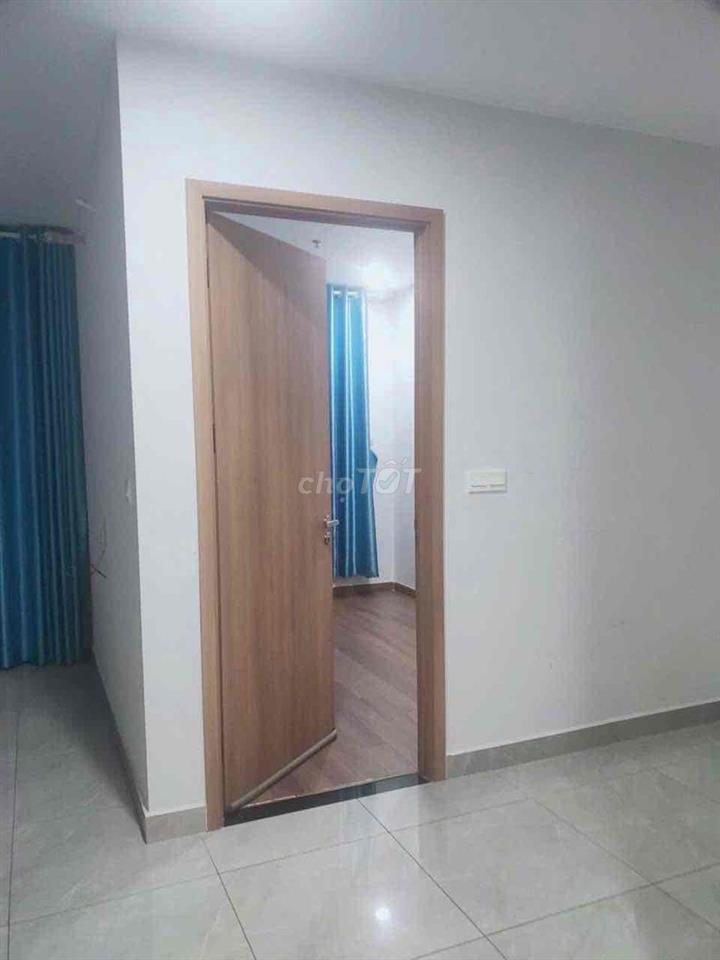 Legacy Central Giá 1.3 tỷ căn hộ tầng 22 đang có HD thuê 4,5 tr/ tháng