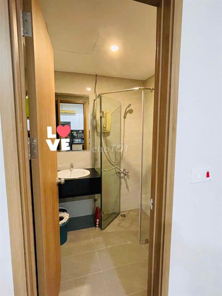 Căn hộ 56m2 tầng trung view hồ bơi dự án Eastgate cần bán