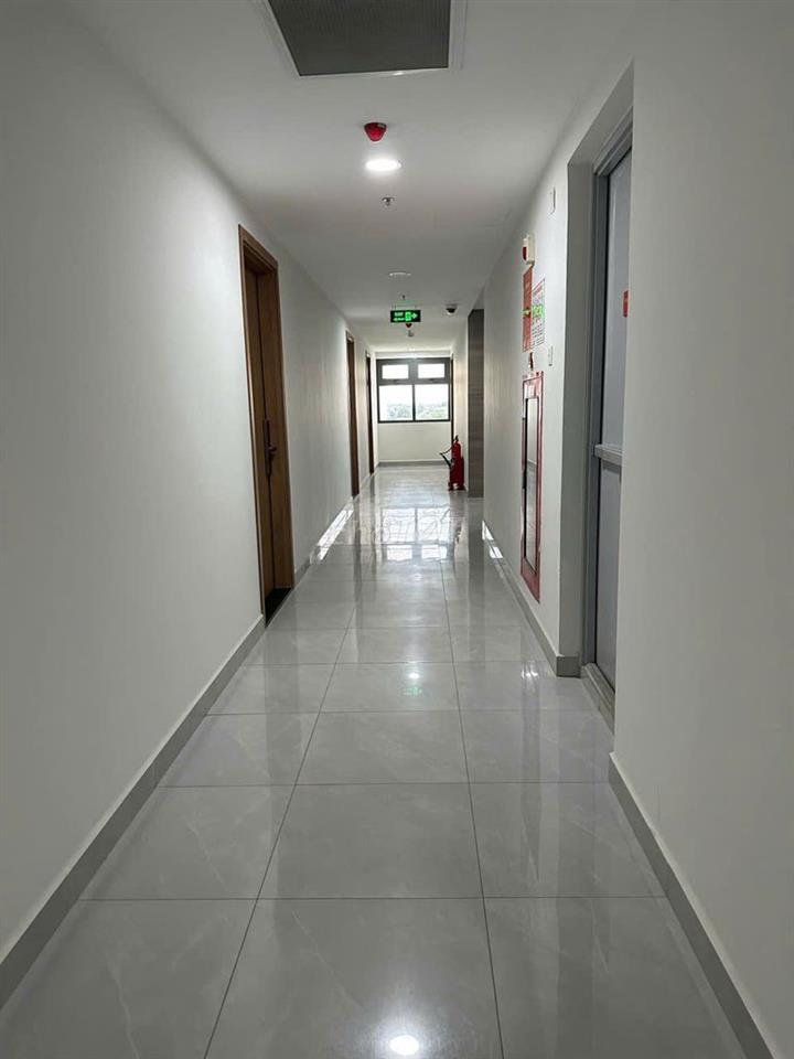 Căn hộ 56m2 tầng trung view hồ bơi dự án Eastgate cần bán