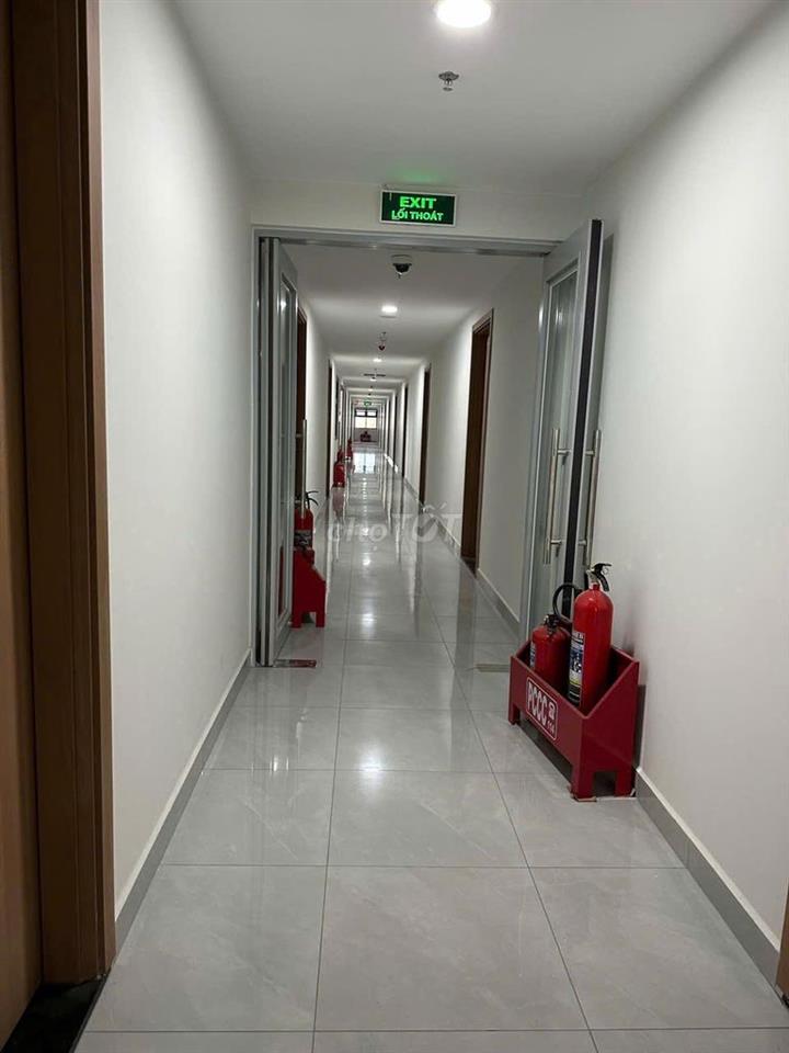 Căn hộ 56m2 tầng trung view hồ bơi dự án Eastgate cần bán